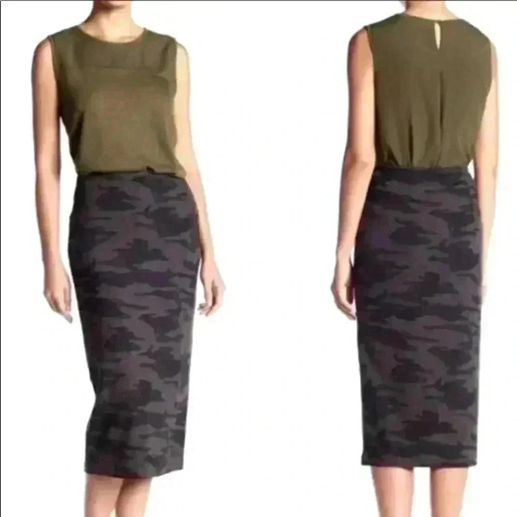 Sanctuary Camo Print Stretch Midi Ponte Pencil Women's Skirt Size Small - Picture 1 of 7